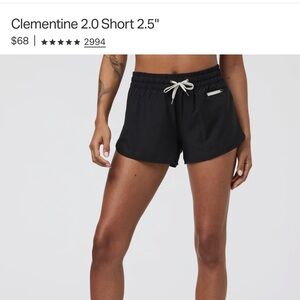 Vuori clementine short 2.5” inseam. EUC.